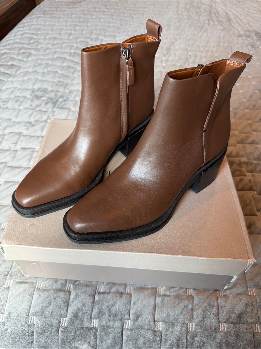 NWT Franco Sarto Dalden Brown Leather Ankle Boots